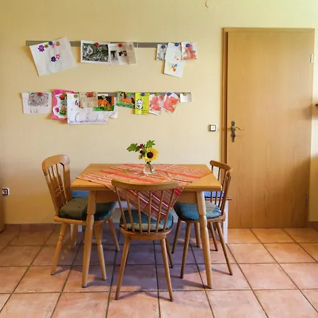 Halenfeld Family Farm Stay, Cleaning Included * Buchet