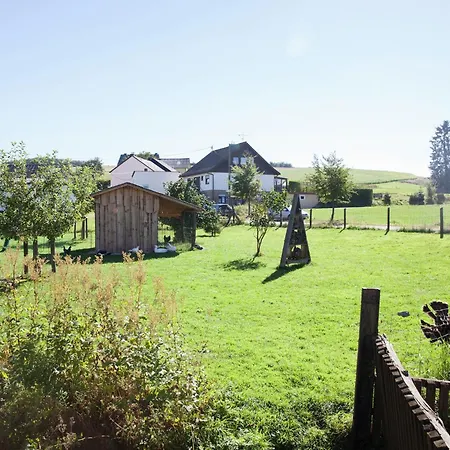 Halenfeld Family Farm Stay, Cleaning Included * Buchet